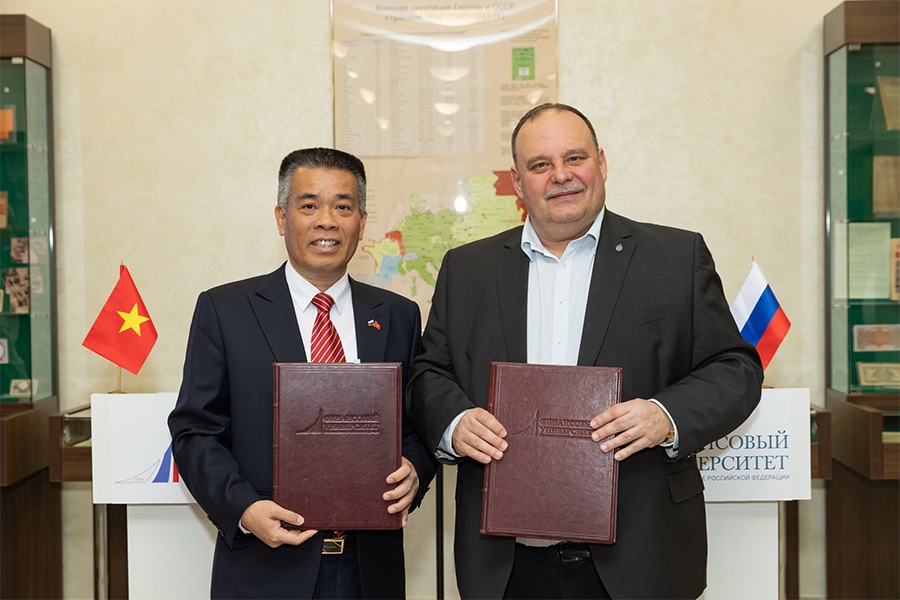 Financial University and RusVietPetro Sign Cooperation Agreement